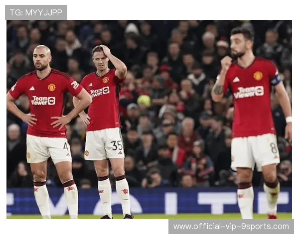 曼联青训逐渐崭露头角,球队逐步迎来新生 曼联青训逐渐崭露头角,球队逐步迎来新生